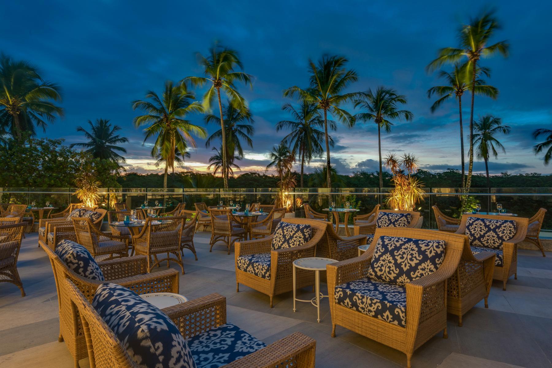 קאבו דה סנטו אגוסטינו Sheraton Reserva Do Paiva מראה חיצוני תמונה The rooftop bar at the hotel